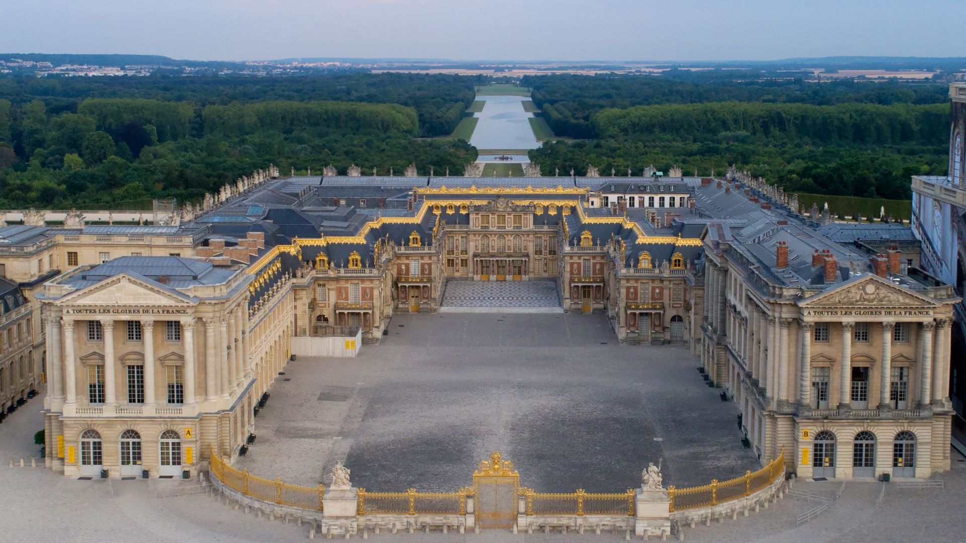 Visite de la ville de Paris -Bronze